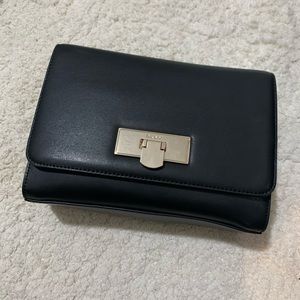 🆕 DKNY Leather Crossbody Handbag